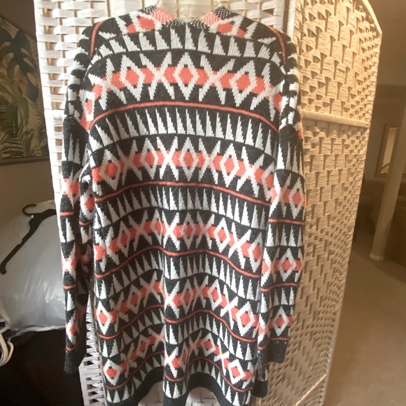 Beautiful Coral/Grey/White Long Sleeve Sweater by Cozy Casual M/L - Picture 5 of 6